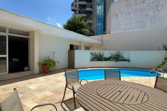 Área comum de casa à venda com 3 quartos, 420m² em Alto de Pinheiros, São Paulo
