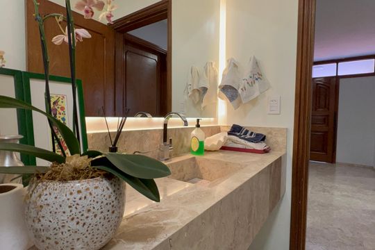 Lavabo de casa à venda com 3 quartos, 420m² em Alto de Pinheiros, São Paulo