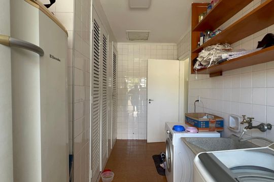 Área de Serviço de casa à venda com 3 quartos, 420m² em Alto de Pinheiros, São Paulo