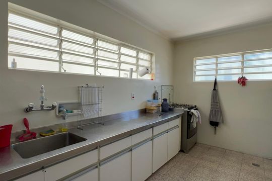 Cozinha de casa à venda com 3 quartos, 420m² em Alto de Pinheiros, São Paulo