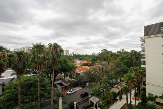 Vista da Varanda de apartamento à venda com 4 quartos, 220m² em Alto de Pinheiros, São Paulo