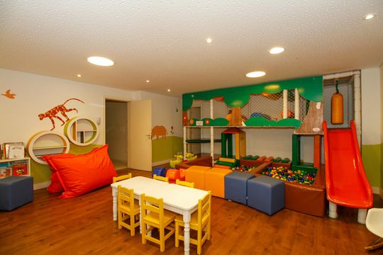 Área Comum - Brinquedoteca de apartamento à venda com 4 quartos, 220m² em Alto de Pinheiros, São Paulo