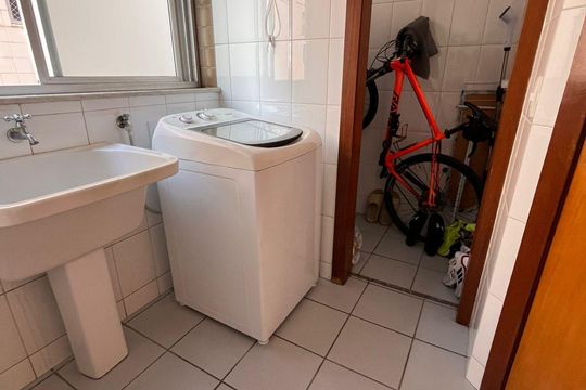 Apartamento à venda com 2 quartos, 115m² em Itapoã, Belo Horizonte