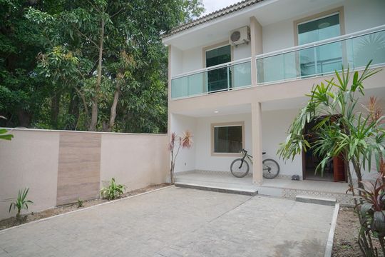Garagem de casa à venda com 4 quartos, 247m² em Engenho do Mato, Niterói