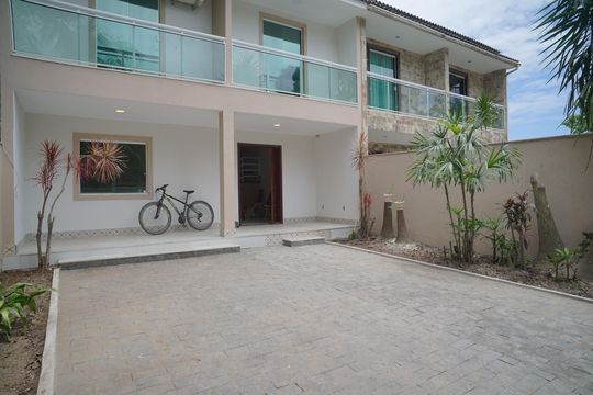 Garagem de casa à venda com 4 quartos, 247m² em Engenho do Mato, Niterói