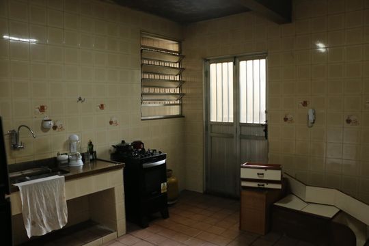 Cozinha de casa para alugar com 2 quartos, 381m² em Floresta, Nova Iguaçu