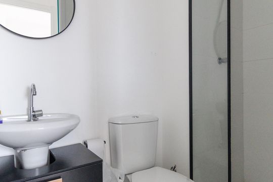 Banheiro de apartamento para alugar com 2 quartos, 33m² em Fazenda Aricanduva, São Paulo