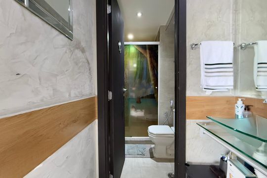 Banheiro de apartamento à venda com 1 quarto, 45m² em Nova Piraju, São Paulo