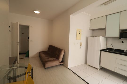 Sala de apartamento para alugar com 1 quarto, 48m² em Vila Arens, Jundiaí