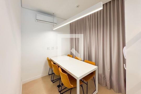Área comum de kitnet/studio para alugar com 1 quarto, 25m² em Liberdade, São Paulo
