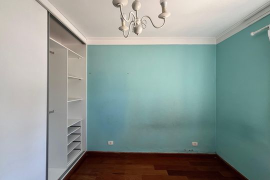 Quarto de casa de condomínio para alugar com 5 quartos, 915m² em Jardim Sao Paulo Ii, Cotia