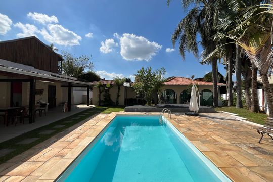 Área externa de casa de condomínio para alugar com 5 quartos, 915m² em Jardim Sao Paulo Ii, Cotia