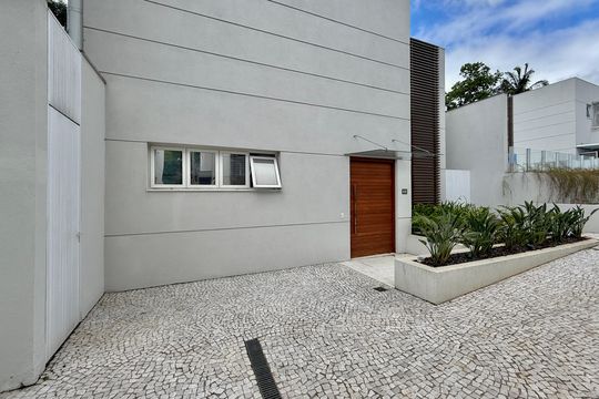 Fachada Casa de casa de condomínio à venda com 3 quartos, 600m² em Granja Julieta, São Paulo