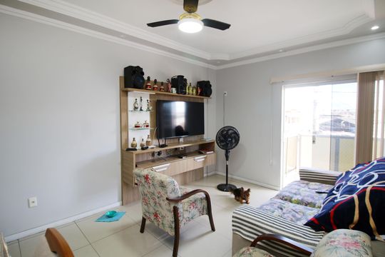 Sala de apartamento à venda com 2 quartos, 80m² em Penha Circular, Rio de Janeiro