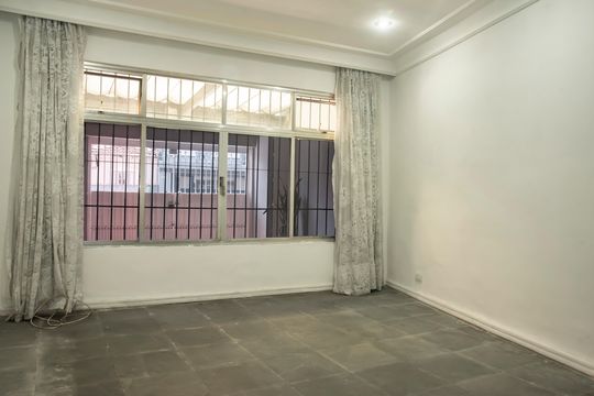 Sala de casa à venda com 2 quartos, 180m² em Bosque da Saúde, São Paulo