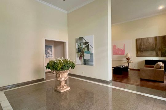 Hall social de apartamento à venda com 4 quartos, 333m² em Jardim Paulista, São Paulo