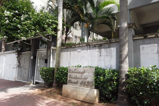 Fachada de apartamento para alugar com 2 quartos, 52m² em Taquara, Rio de Janeiro