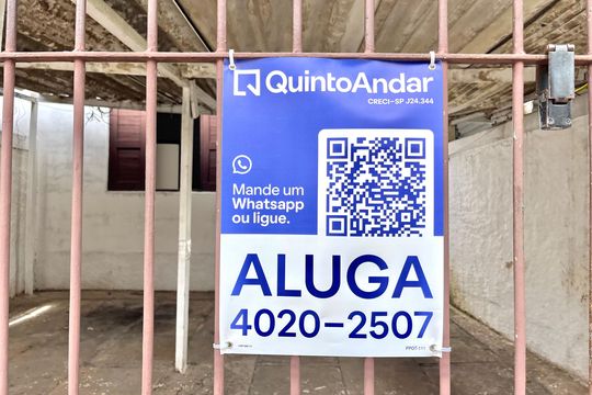 Plaquinha de casa à venda com 2 quartos, 90m² em Jardim Itacolomi, São Paulo