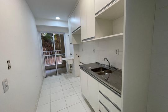 Cozinha de apartamento para alugar com 2 quartos, 52m² em Lajeado, Cotia