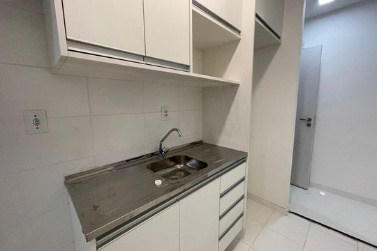 Cozinha de apartamento para alugar com 2 quartos, 52m² em Lajeado, Cotia
