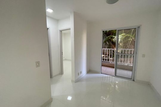 Apartamento para alugar com 2 quartos, 52m² em Lajeado, Cotia