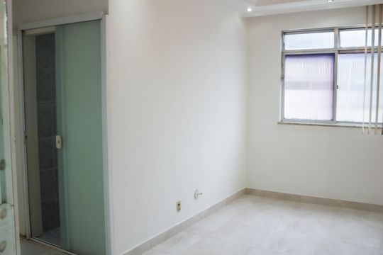 Apartamento para alugar com 2 quartos, 48m² em Irajá, Rio de Janeiro