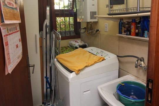 Área de Serviço de casa de condomínio à venda com 4 quartos, 177m² em Ipanema, Porto Alegre