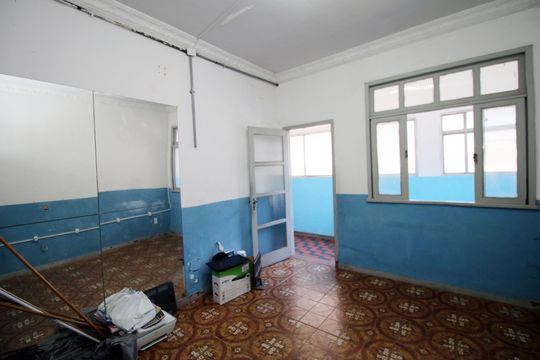 Sala de casa à venda com 3 quartos, 300m² em Irajá, Rio de Janeiro