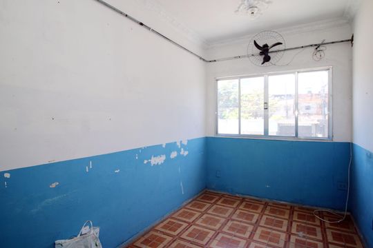 Quarto 2 de casa à venda com 3 quartos, 300m² em Irajá, Rio de Janeiro