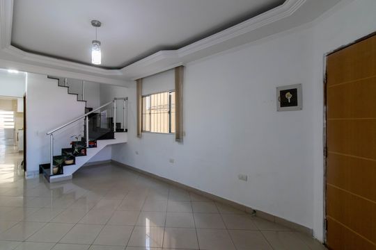 Casa para alugar com 3 quartos, 280m² em Jardim Bom Clima, Guarulhos