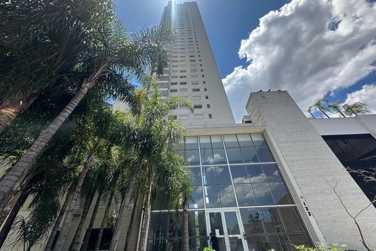 Fachada de apartamento à venda com 2 quartos, 61m² em Alphaville Empresarial, Barueri