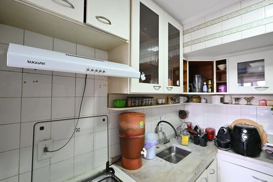 Cozinha de apartamento à venda com 3 quartos, 74m² em Vila Andrade, São Paulo
