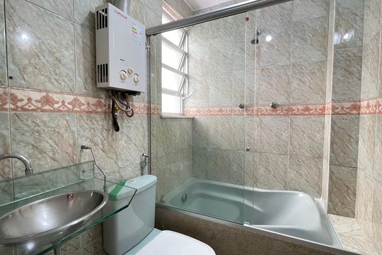 Banheiro Suíte de apartamento para alugar com 2 quartos, 90m² em Grajaú, Rio de Janeiro