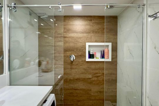 Banheiro da Suíte de kitnet/studio à venda com 1 quarto, 36m² em Jardim Paulista, São Paulo