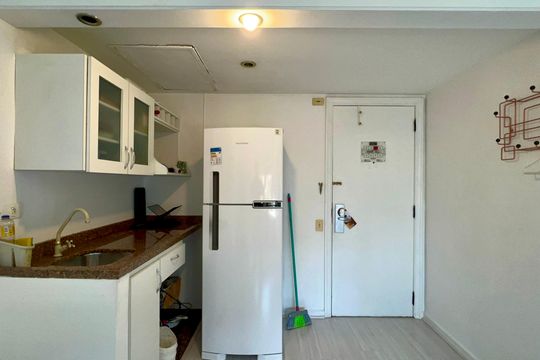Cozinha de kitnet/studio à venda com 1 quarto, 36m² em Jardim Paulista, São Paulo