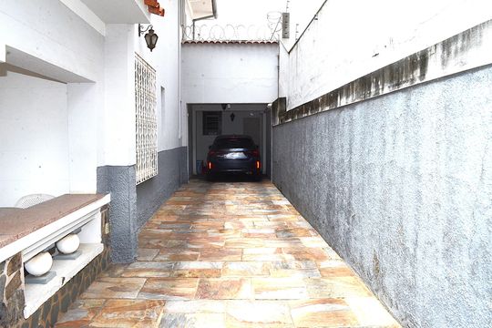 Garagem de casa à venda com 4 quartos, 300m² em Renascença, Belo Horizonte