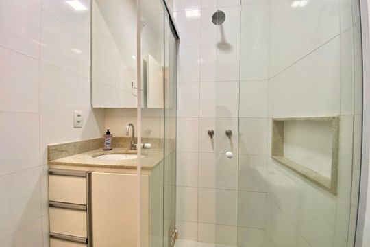 BANHEIRO SOCIAL de apartamento para alugar com 2 quartos, 65m² em Leblon, Rio de Janeiro