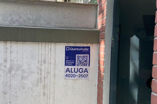 PLACA de apartamento para alugar com 2 quartos, 65m² em Leblon, Rio de Janeiro
