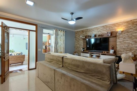 Casa de Condomínio para alugar com 3 quartos, 198m² em Tanque, Rio de Janeiro