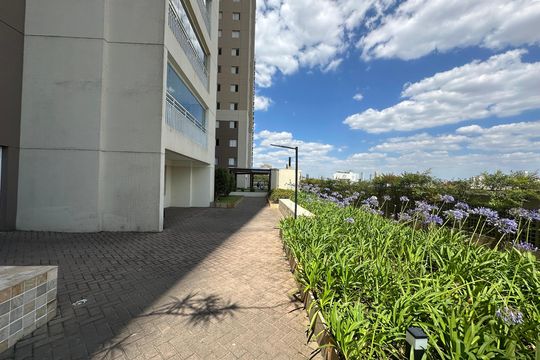 Área comum de apartamento à venda com 3 quartos, 90m² em Jardim Tupanci, Barueri