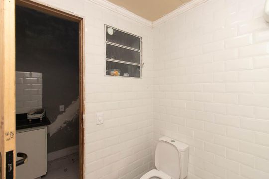 Banheiro da área gourmet de casa para alugar com 7 quartos, 560m² em Vila Albertina, São Paulo