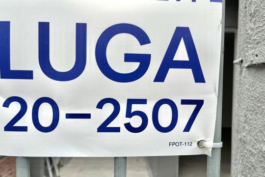 Plaquinha de casa para alugar com 1 quarto, 65m² em Americanópolis, São Paulo