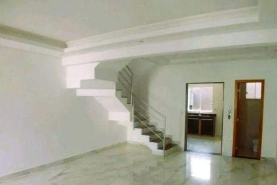 Casa para alugar com 3 quartos, 105m² em Sinimbu, Belo Horizonte