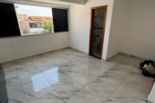 Quarto de casa para alugar com 3 quartos, 105m² em Sinimbu, Belo Horizonte