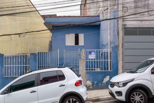 Fachada de casa à venda com 3 quartos, 60m² em Campanário, Diadema