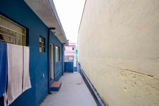 Quintal de casa à venda com 3 quartos, 60m² em Campanário, Diadema