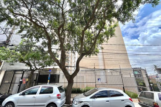 Fachada de apartamento à venda com 2 quartos, 33m² em Jardim Itacolomi, São Paulo