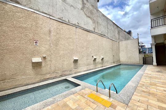 Área comum - Piscina de apartamento à venda com 2 quartos, 33m² em Jardim Itacolomi, São Paulo