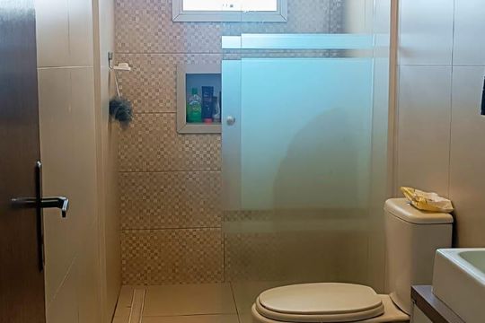 Banheiro de casa à venda com 2 quartos, 94m² em Bela Vista, Alvorada
