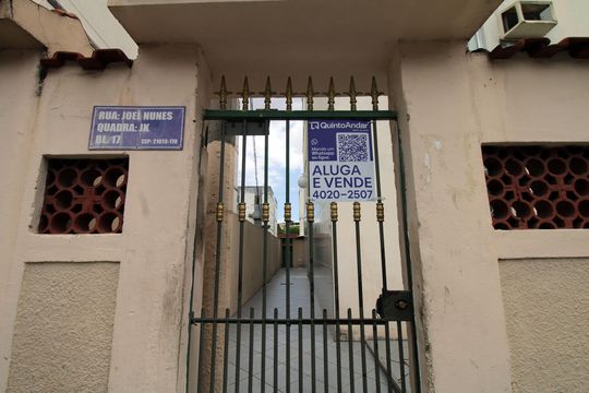 Placa de apartamento à venda com 2 quartos, 96m² em Olaria, Rio de Janeiro